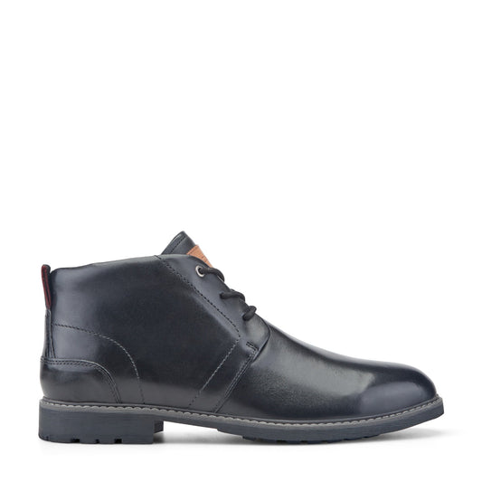 Men Tolan Lace-Up Leather Chukka Boots