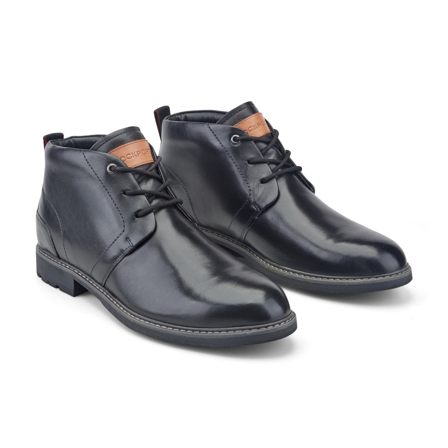 Men Tolan Lace-Up Leather Chukka Boots