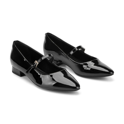 Women Taren Total Motion Pointy Toe Dress Flats