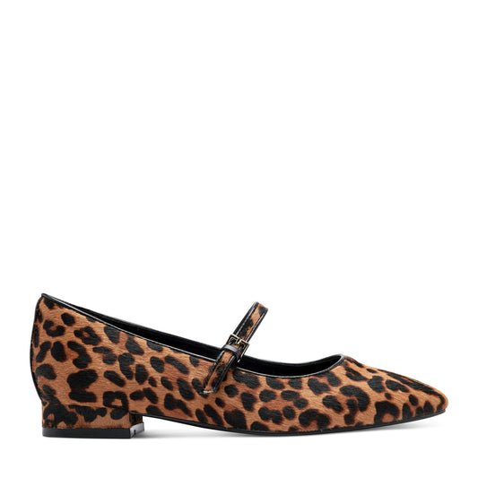 Women Taren Total Motion Pointy Toe Dress Flats