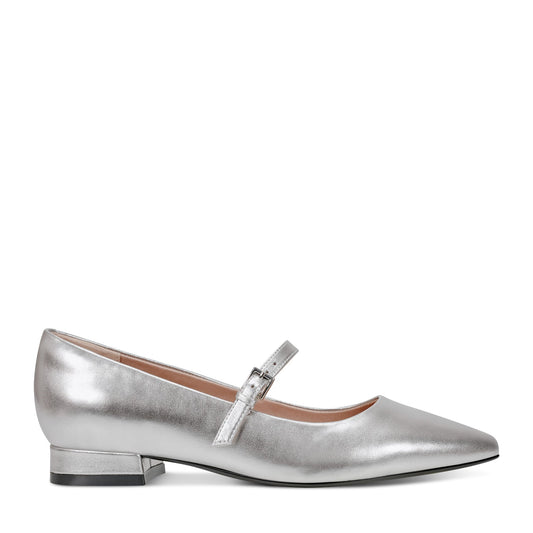 Women Taren Total Motion Pointy Toe Dress Flats