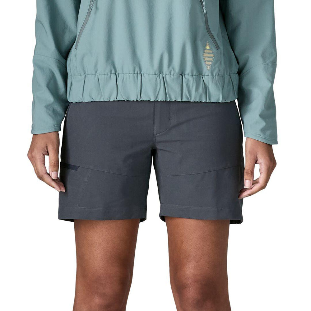 Terravia Trail Shorts - 6" Inseam