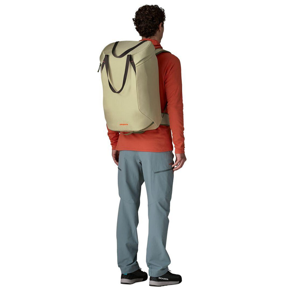 Free Wall Pack 44L