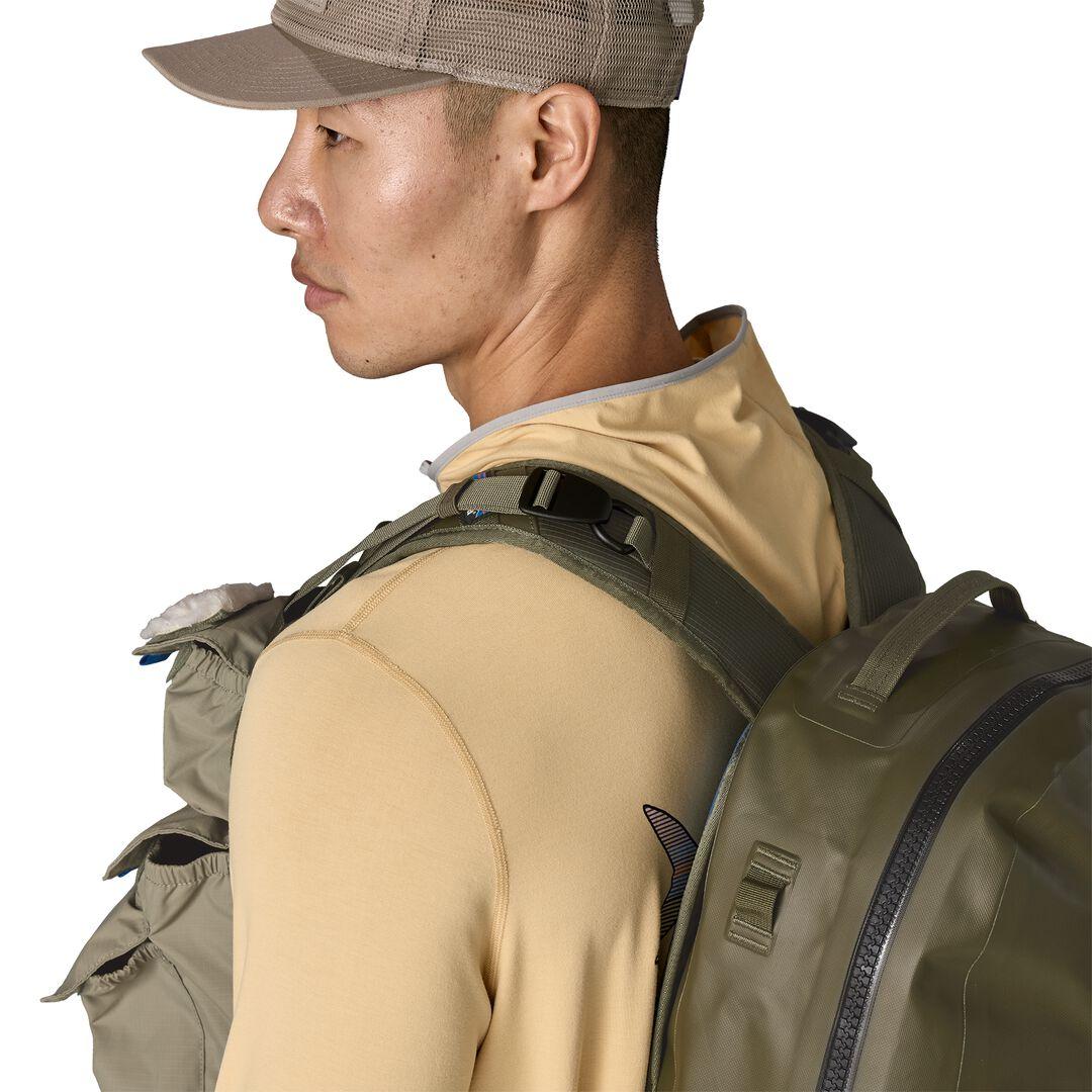 Stealth Convertible Fishing Vest